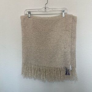 Madden Girl Ivory Fringe Throw Blanket NWT